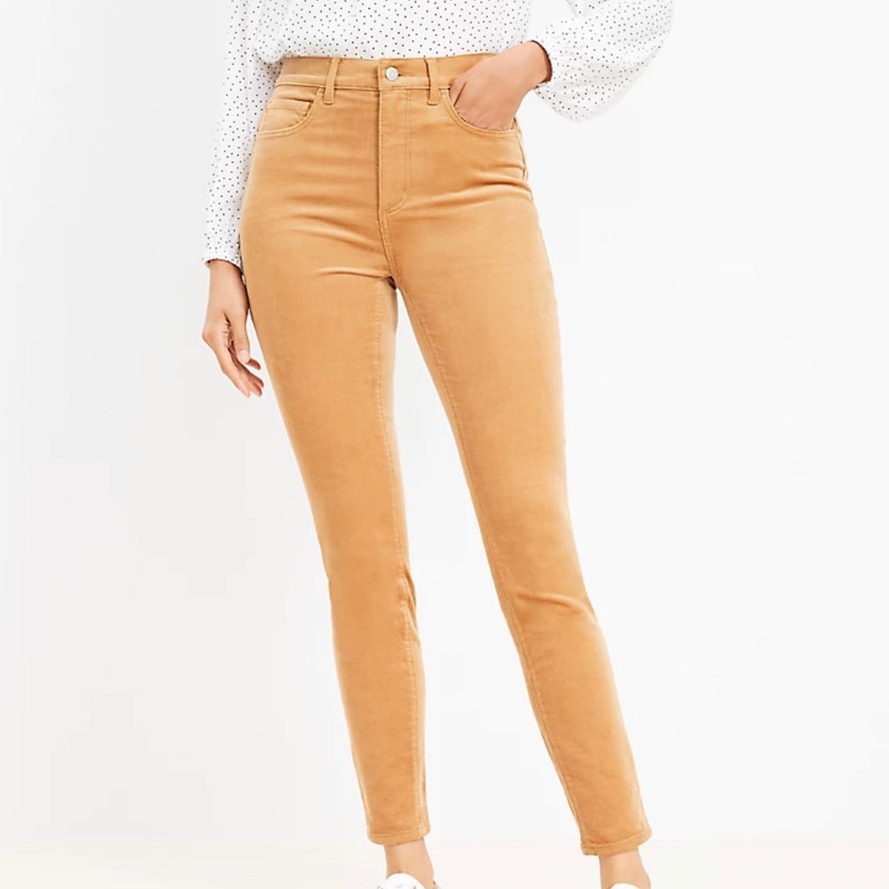 LOFT size 2/26 women’s stretchy , skinny fine wale corduroy pants